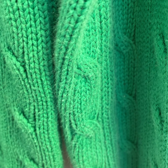 Ralph Lauren Green V-Neck Sweater ☘️ - Picture 16 of 16
